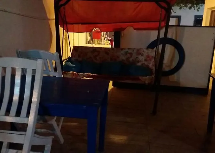 לינה וארוחת בוקר Merih בודרום