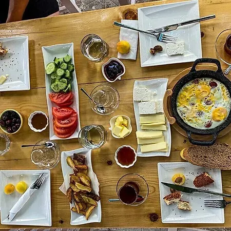 Merih Bed & Breakfast 3*
