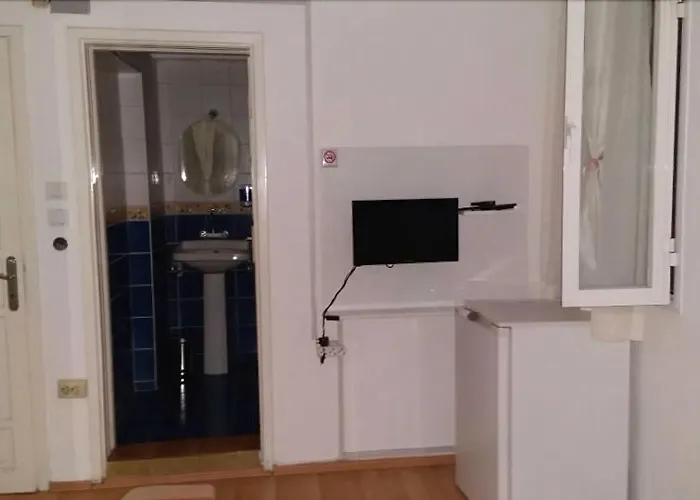 Oda ve Kahvaltı Merih 3*