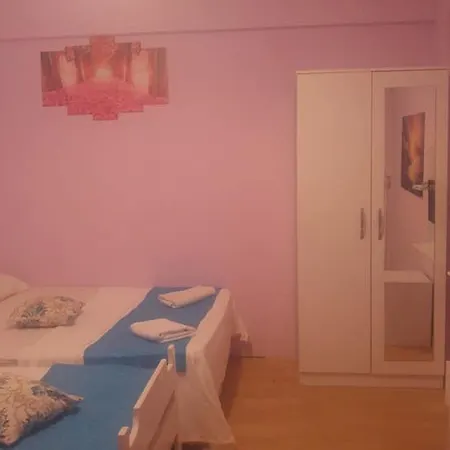 Merih Bed & Breakfast 3*